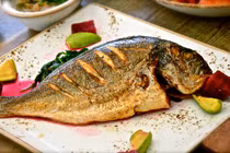 Ăn cá nhất định phải bỏ bộ phận này nếu không muốn rước độc