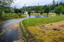 Thị trấn bỏ hoang ở Canada luôn sáng đèn đêm dù không người ở