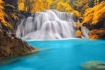 Chiêm ngưỡng thác nước đẹp như tiên cảnh ở Thái Lan