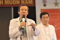 Quá nhiều người gọi điện hỏi về virus corona, bác sĩ stress vì áp lực 