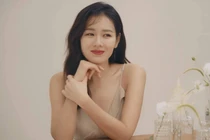 Chạm mốc 40, Son Ye Jin giữ dáng nóng bỏng nhờ bí kíp đơn giản