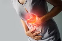 Phương Anh Đào bị nhiễm trùng dạ dày nguy hiểm ra sao?