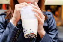 Cô gái bị suy thận vì “nghiện” trà sữa: Lời cảnh tỉnh cho giới trẻ