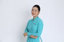 Nữ tiếp viên hàng không “vịt hóa thiên nga” nhờ giảm cân ngoạn mục