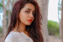 Kỳ lạ: Cô gái Ấn Độ tự kết hôn với chính mình