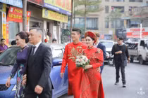 Bạn gái, vợ các cầu thủ Việt mặc áo dài cực xinh trong ngày trọng đại