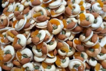 Cách làm món bánh đồng tiền ngũ hạt ăn chơi dịp Tết