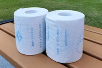 Thông điệp ngăn tự tử trên giấy vệ sinh của Nhật Bản