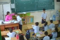 “Cứ lắp camera rồi riết chẳng còn ai dám đứng lớp nữa”