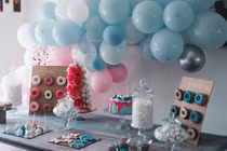 Kiện công ty vì tổ chức tiệc sinh nhật bất ngờ cho mình