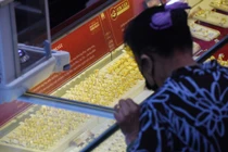 Giá vàng hôm nay 17/1: Rập rình cả tuần, tăng 500 nghìn/lượng