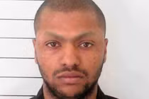 Tù nhân Nam Phi vượt ngục bằng cách giả chết cháy