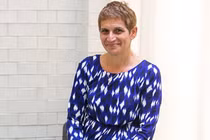 Nữ bác sĩ người Anh tiết lộ cảm giác “khủng khiếp” khi nhiễm Covid-19