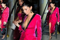 “Mỹ nhân nóng bỏng nhất Canada” gây sốc vì ăn mặc hở bạo, “thả rông” vòng 1