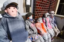 Ngôi làng búp bê ở Nhật, khắp nơi đều là bù nhìn