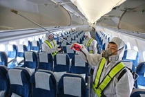 Chuyên gia chỉ cách phòng tránh lây nhiễm COVID-19 khi đi máy bay