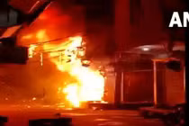 Không được cho vay tiền, thanh niên phóng hỏa đốt trụi ngân hàng