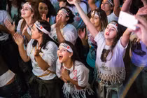 Ngôi làng kỳ lạ “sản sinh” toàn gái đẹp, chỉ có 10% đàn ông