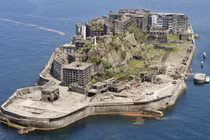 Khám phá “hòn đảo ma” nằm giữa biển ở Nhật Bản