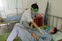 Thêm 3 người Quảng Nam nhập viện sau khi ăn pate Minh Chay