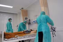Báo động: 8 bác sĩ 1 y tá ở Indonesia chết vì Covid-19