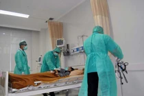 Báo động: 8 bác sĩ 1 y tá ở Indonesia chết vì Covid-19