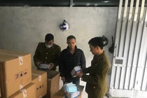 Phát hiện người Trung Quốc sang Hà Nội thu gom số lượng lớn khẩu trang