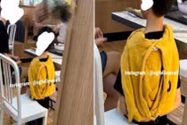 Mẹ bắt con trai quỳ xin lỗi ở khu ẩm thực, dân mạng bức xúc