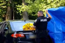 Bỏ quên con trai tử vong trong xe, người cha tự tử theo