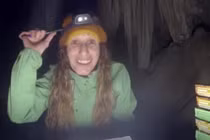 Người phụ nữ tự nguyện sống 500 ngày trong hang động