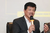 Covid-19: Có con du học ở châu Âu, đưa về Việt Nam hay ở lại?