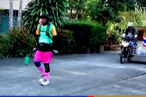 Đi bộ suốt 1 tháng vượt 1.200 km để cầu hôn đúng ngày Valentine