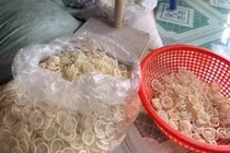 Rùng mình những tác hại khủng khiếp khi sử dụng bao cao su tái chế 