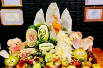 Phụ huynh bức xúc với "cuộc đua" cỗ trung thu