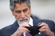 Rúng động: Gần 500 quan chức, cựu quan chức Peru bí mật tiêm vắc-xin COVID-19