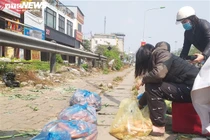 Ảnh: 15 tấn rau củ của nông dân Hải Dương hết veo sau vài tiếng 'giải cứu'