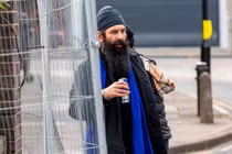 Gửi "đồ phản cảm" cho vợ cũ, người chồng lĩnh án 12 tháng tù treo