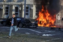 Chùm ảnh: Ukraine chìm trong “biển lửa”