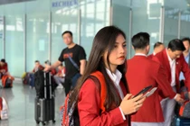 Mỹ nhân y tế cùng Đoàn thể thao Việt Nam dự SEA Games 30 ăn mặc cực đẹp