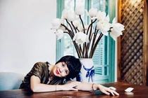 MC Diễm Quỳnh ngày càng ăn mặc trẻ trung ở tuổi U50