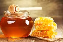 Không nên dùng mật ong trong các trường hợp này kẻo hối hận