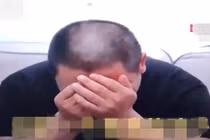 Phát hiện 3 đứa con không phải con ruột, người đàn ông khóc nghẹn