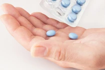 Người phụ nữ suýt chết vì tự dùng thuốc giảm đau: Chuyên gia cảnh báo gì?