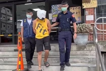 Cầu hôn bị từ chối, thanh niên bóp chết bạn gái