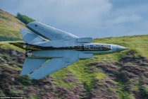 Bị dọa đánh bom, máy bay chở khách được tiêm kích hộ tống