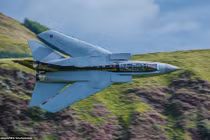 Bị dọa đánh bom, máy bay chở khách được tiêm kích hộ tống