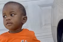 Tìm thấy thi thể bé trai 2 tuổi trong miệng cá sấu