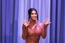 Bí kíp giúp cô Kim siêu vòng 3 giữ được vóc dáng bốc lửa