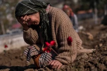 Người giấu tên tặng 30 triệu USD cho các nạn nhân động đất