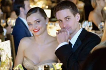 Bí quyết giữ nhan sắc trẻ trung “giữ chân” chồng tỷ phú của Miranda Kerr